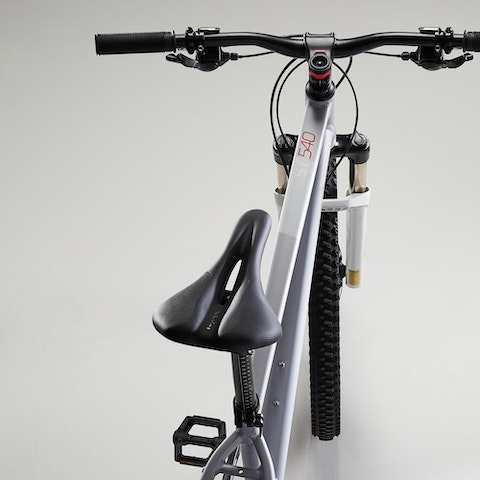 ROWER (19) GÓRSKI MTB ST 540, rozmiar M, pedały 50